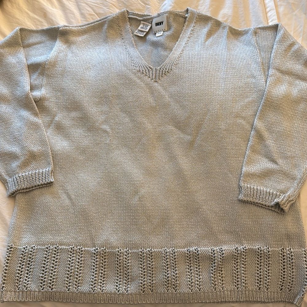DKNY Petite Light Gray Metallic Long Sleeve Sweater with Open Knit Hem. Size S. - Picture 2 of 11